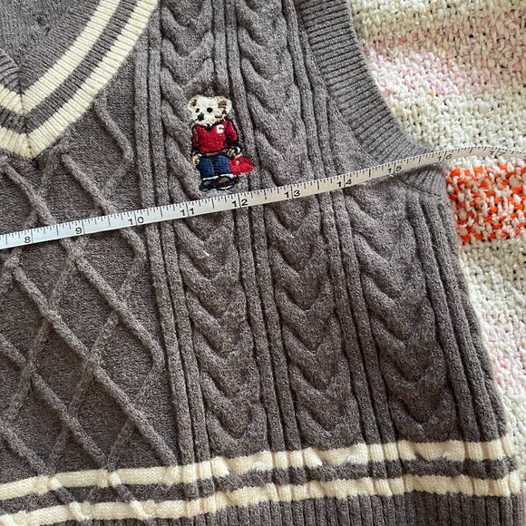 NWOT Cider Brown Contrast Cable Knit Sweater Vest Teddy Bear Logo - Picture 6 of 9